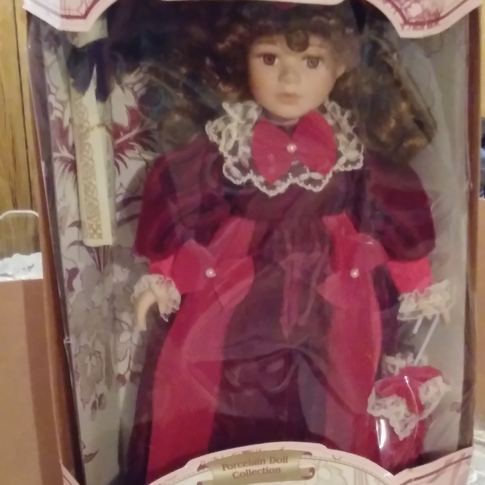 Vintage Victorian Treasure Porcelain Doll